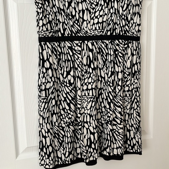 LOFT DRESS! - Picture 4 of 7